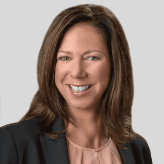 Deb Hall Lefevre, EVP & CTO, Alimentation Couche-Tard / Circle K