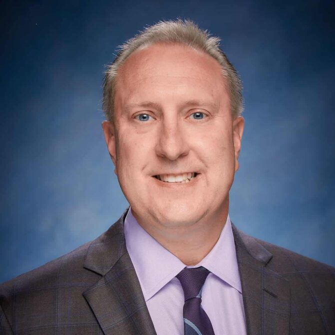 Bob Minford, VP, Airline Technology, FedEx Services Digital Poster Program Representative