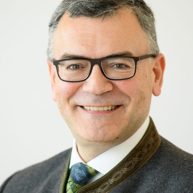 Dr. Florian Hermann, Staatsminister und Leiter der Bayrischen Staatskanzlei, Sprecher at the CIO des Jahres