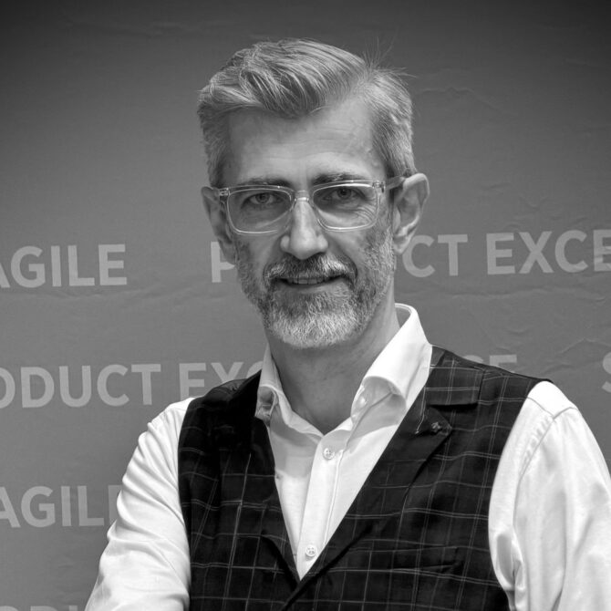 Sebastian Szaraniec, Chief Enterprise Architect, TVN Warner Bros. Discovery, Prelegent at the XV Forum Architektów IT