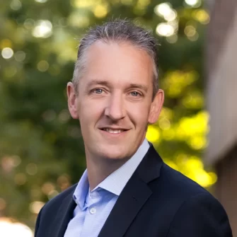 Eduard de Vries Sands, AI Executive Advisor, PatientPoint, Speaker at the CIO 100 Leadership Live New York: IT Leadership & Innovation