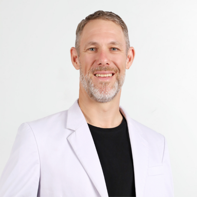 Nick Jonsson, Global Keynote Speaker, Master Coach & Facilitator, Limitless Life, Speaker at the CIO 100 Awards & Conference India
