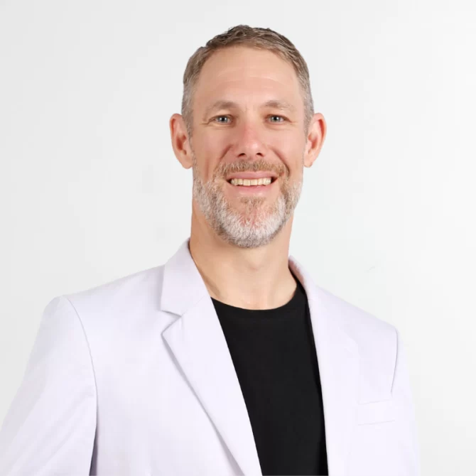 Nick Jonsson, Global Keynote Speaker, Master Coach & Facilitator, Limitless Life, Speaker at the CIO 100 Awards & Conference India